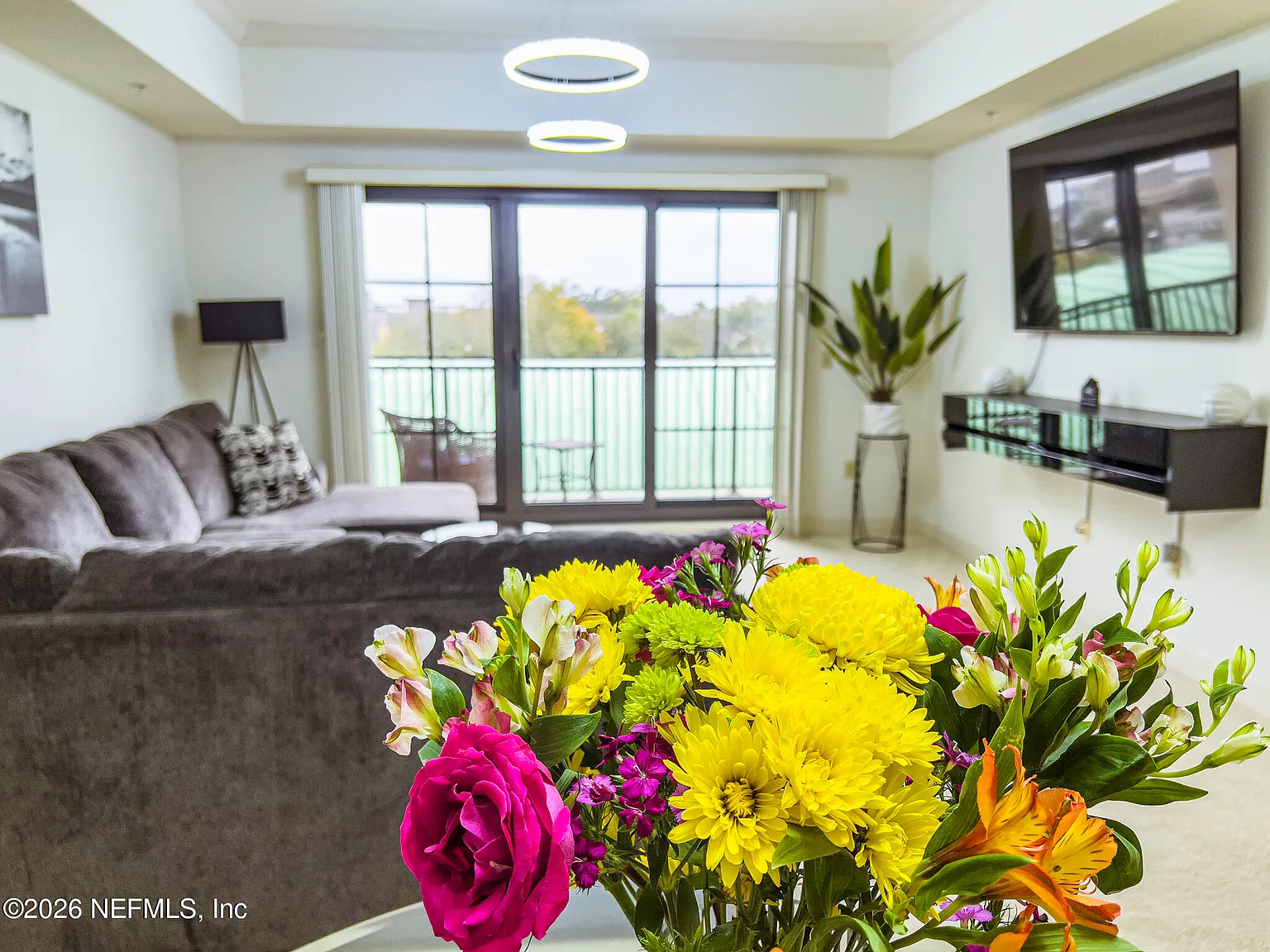 1 bed, 1.0 bath, 1143 sqft, $2,075 — Photo 4
