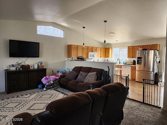 4th image of 605 Nader Way