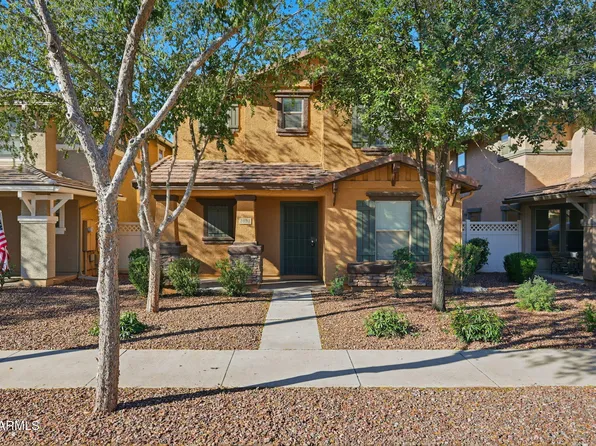1033 S Deerfield Ln, Gilbert, AZ 85296