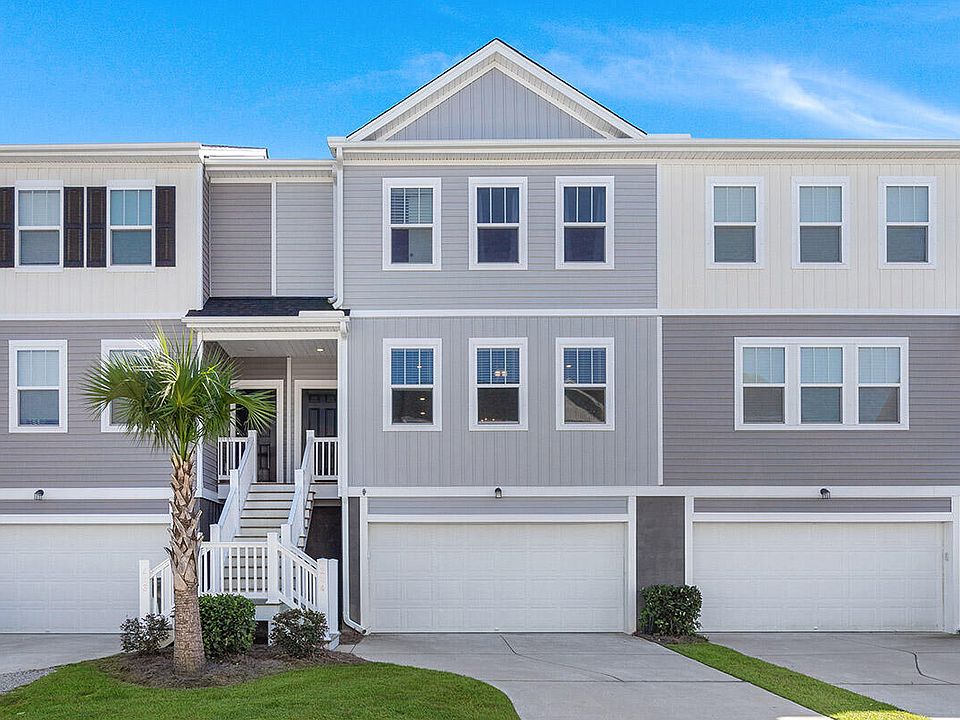 1st image of 214 Winding River Dr