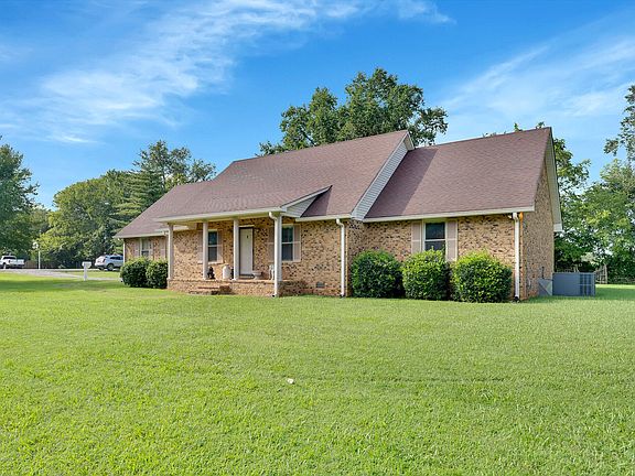 2nd image of 112 Juniper Dr