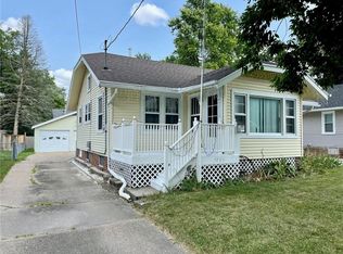 2407 44th St, Des Moines, IA 50310