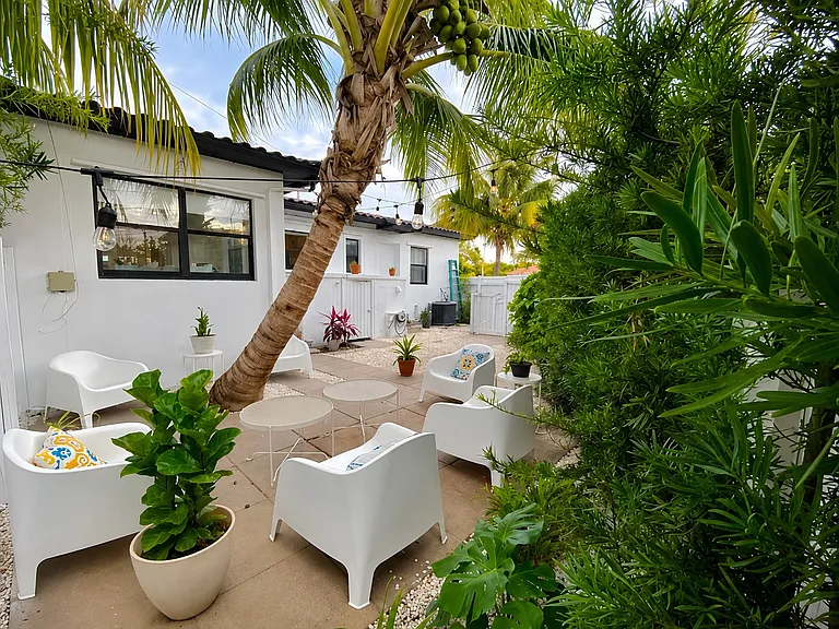 2200 SW 13th St — Photo 21