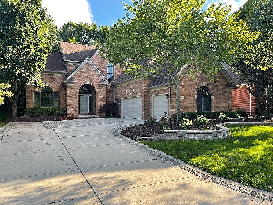 1st image of 18097 Cascade Dr #13