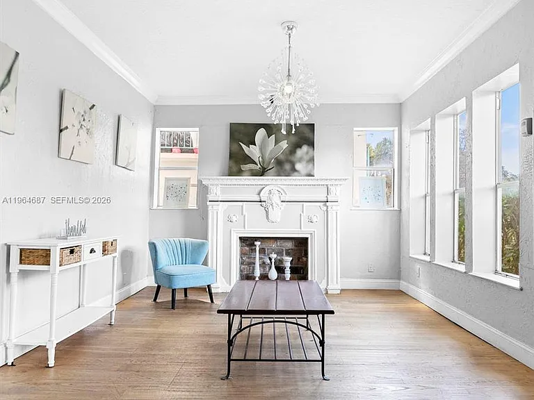 1027 Pennsylvania Ave #206 — Photo 23