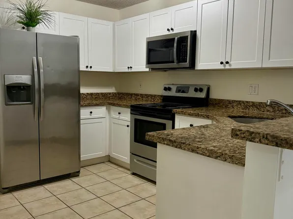 11289 SW 18th Ct, Hollywood, FL 33025