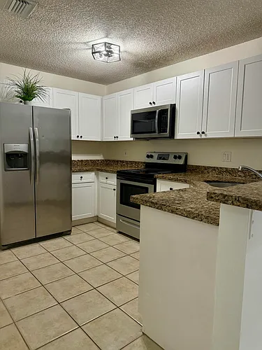 11289 SW 18th Ct Photo 1