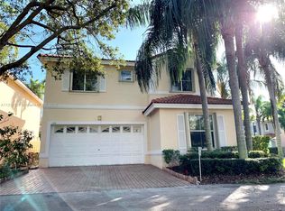 1140 Papaya St #1, Hollywood, FL 33019