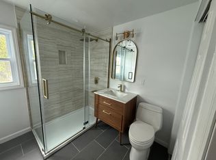 (Undisclosed Address), Jamaica, NY 11426