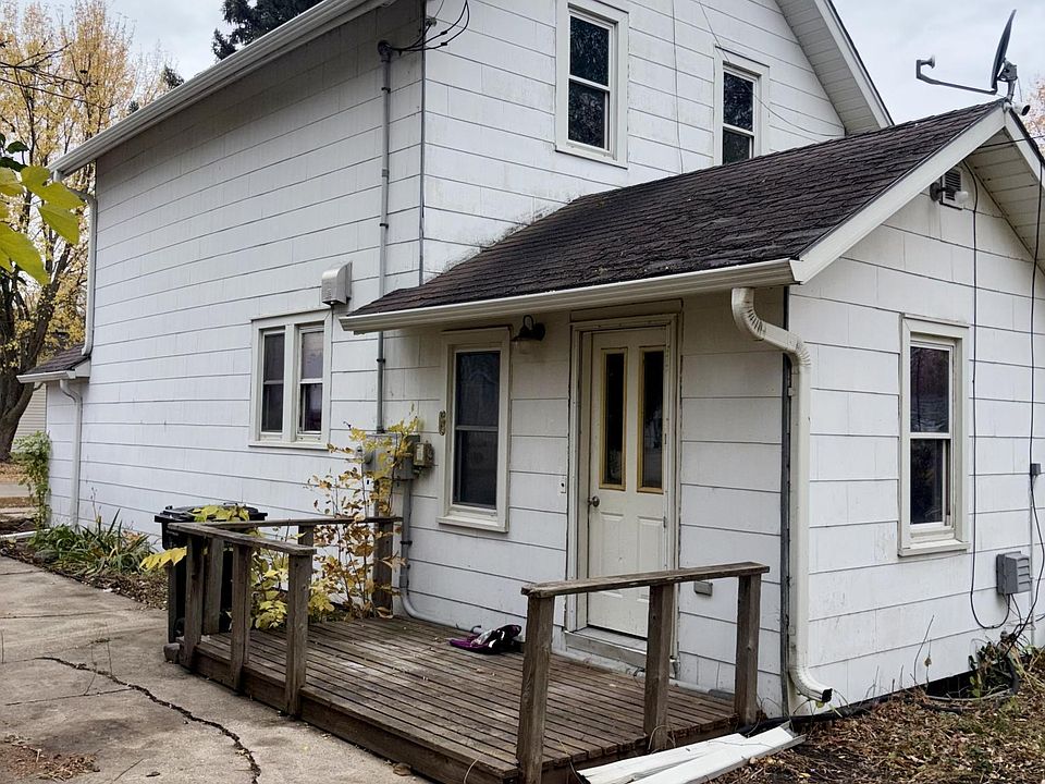 19th image of 1008 1st Ave N