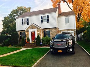 896 Edward St, Baldwin, NY 11510