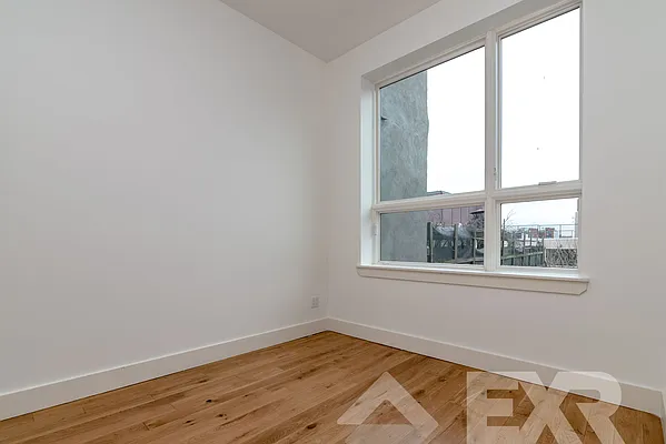 Rented by EXR | media 47