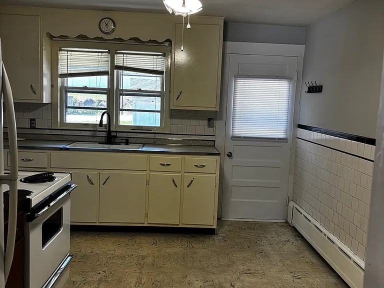 17 Canada Ln #A — Photo 9