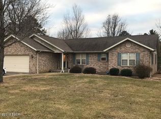 1554 W Harrison Rd, Murphysboro, IL 62966