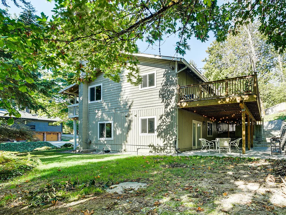 Side yard.