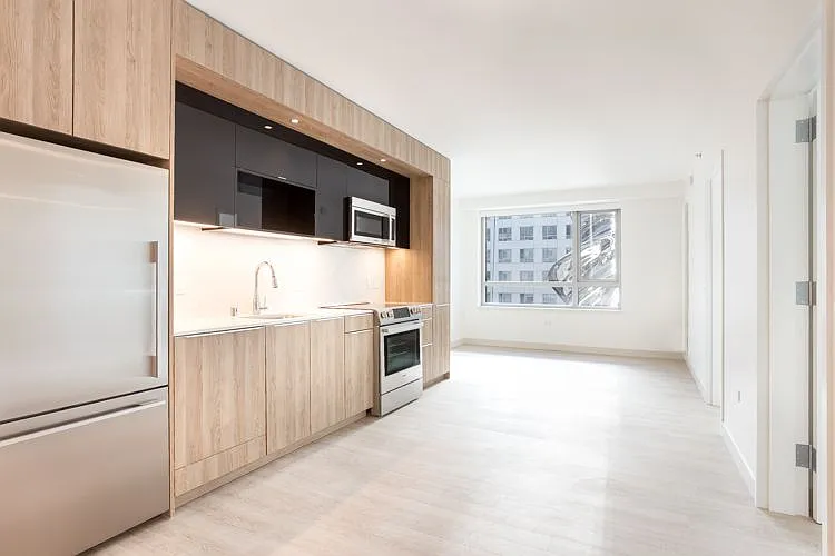 33 8th at Trinity Place — Photo 34