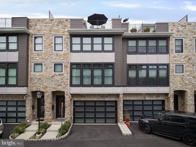 6 Samantha Way, Devon, PA, 19333