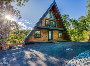 2101 Wingspan Dr, Sevierville, TN 37876