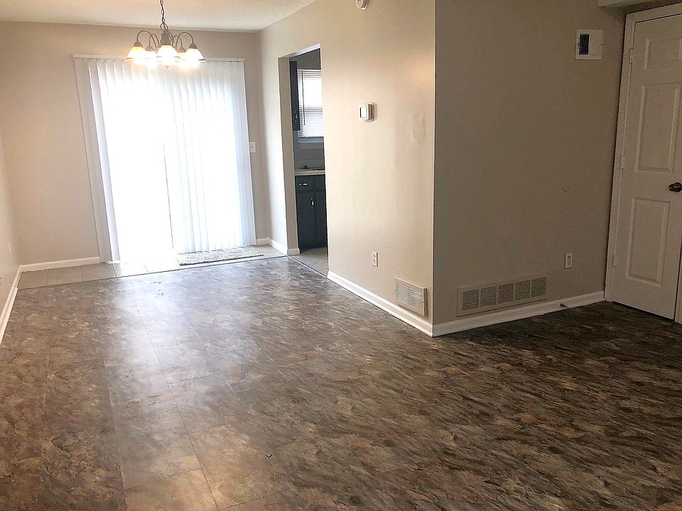 Dining Room, patio access