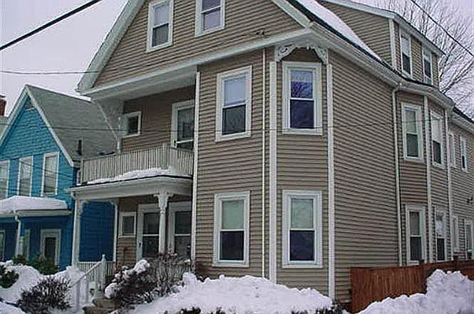 Front of house. 3rd fl unit