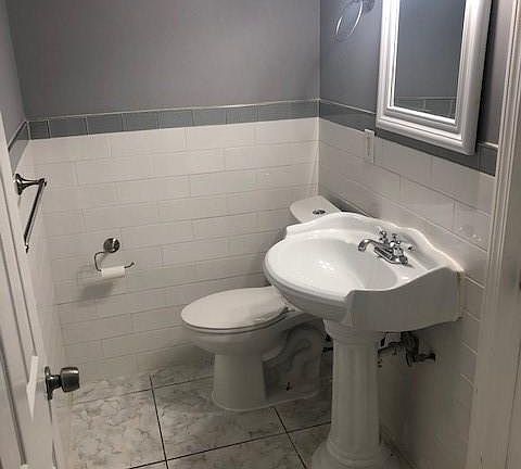 5th image of 14506 Lakewood Heights Blvd #A
