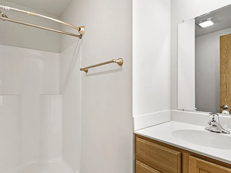 513 Sturges St #513 — Photo 8
