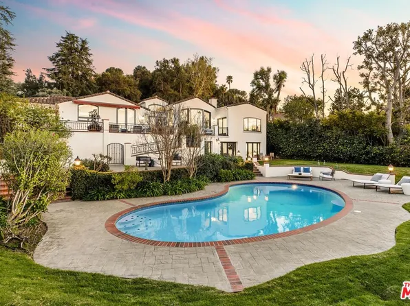15615 Meadowgate Rd, Encino, CA 91436