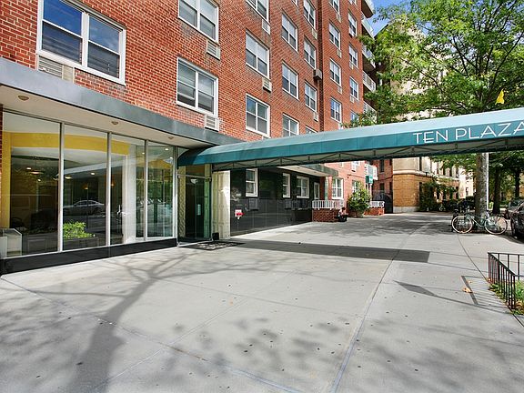 5th image of 10 Plaza St E APT 2A