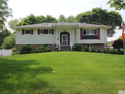214 Clay Pitts Rd, East Northport, NY, 11731