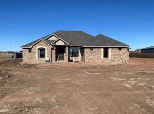 330 Mountain Ridge Pl, Lawton, OK 73507