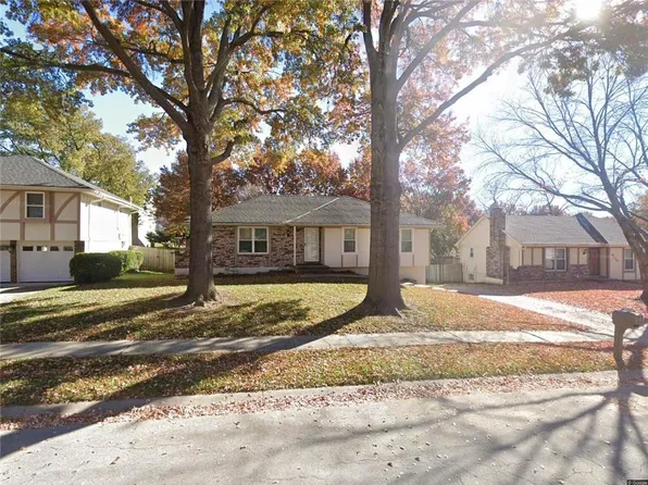 3521 NE Stanton St, Lees Summit, MO 64064