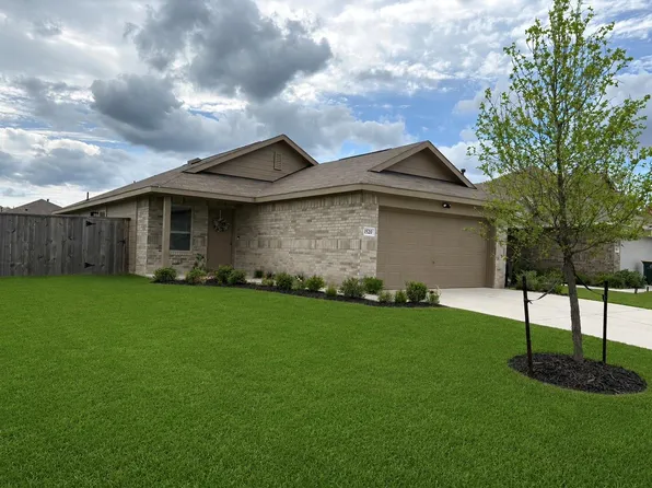 1520 Las Cuevas Dr, Conroe, TX 77301