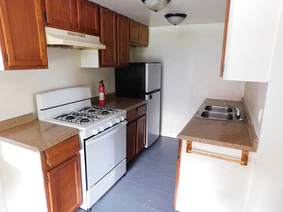 5th image of 1104 Minnie St #4