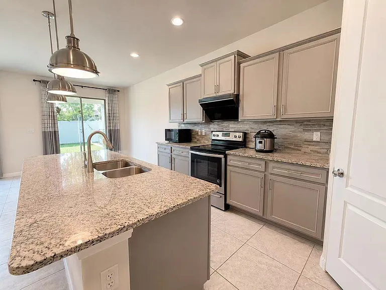 5009 Wabash Pl — Photo 4