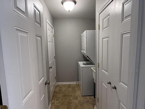 5th image of 13065 Turnberry Ct