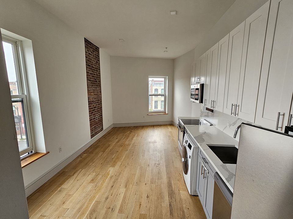 1st image of 609 Broadway #6