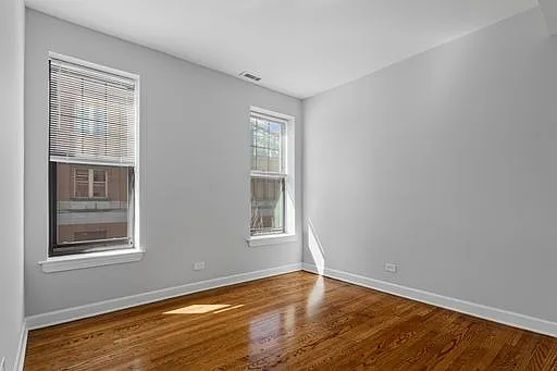 4 bed, 1.5 bath, 1000 sqft, $2,835 — Photo 4