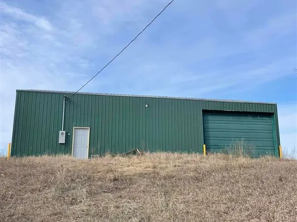 2699 J Ave, Williamsburg, IA 52361