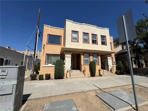 617 W 3rd St, Long Beach, CA 90802