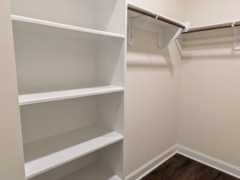 Master Bedroom_Her Closet