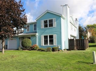 61 Blue Ridge Rd, Penfield, NY 14526