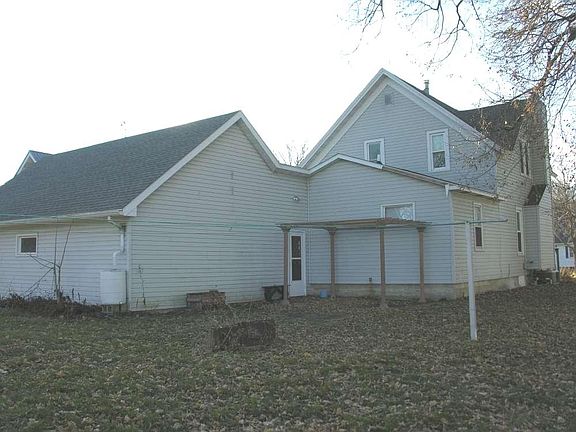 4th image of 204 N Broad St