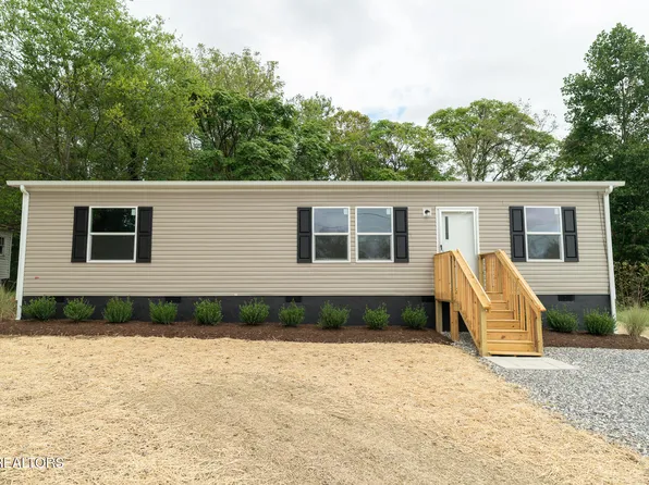 112 Redwood Dr, Harriman, TN 37748