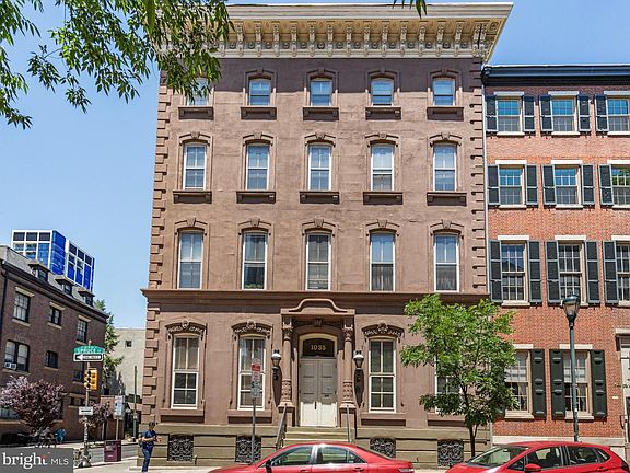 3rd image of 1035 Spruce St APT 106