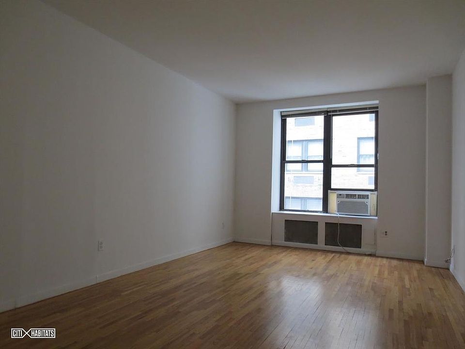 2nd image of 117 W 58th St APT 7E