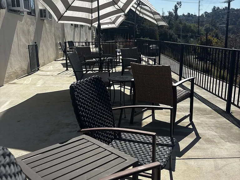 Ave 63 Apartments — Photo 6