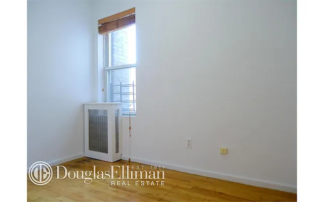 Rented by Douglas Elliman | media 24