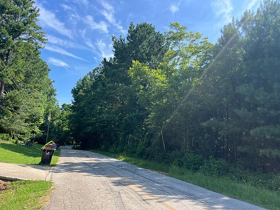 5th image of 165 Brown Rd