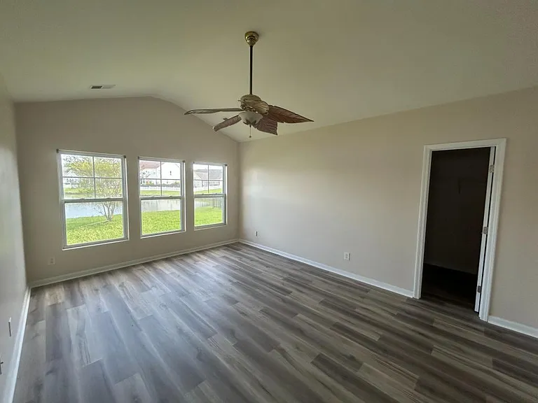 447 Palm Frond Dr — Photo 10