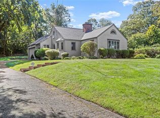 464 Church Hill Rd, Trumbull, CT 06611